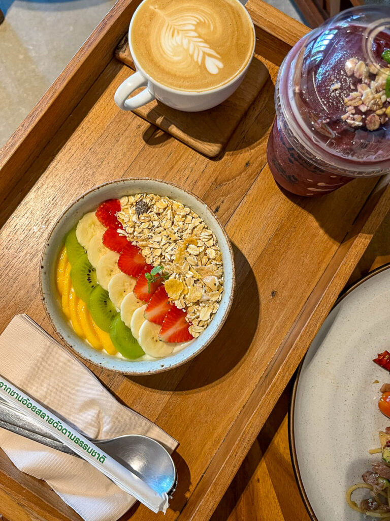 Food &amp; Drink at Early Owls Cafe, Chiang Mai, Thailand