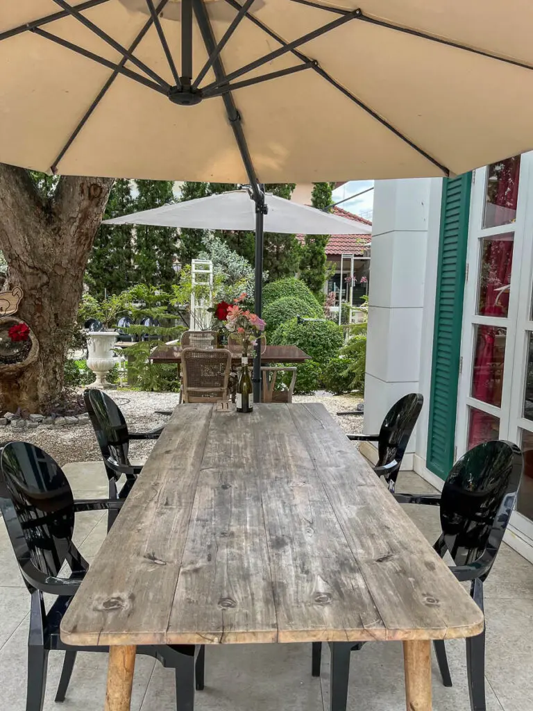 Outside at Robert Bake &amp; Brunch, Chiang Mai, Thailand