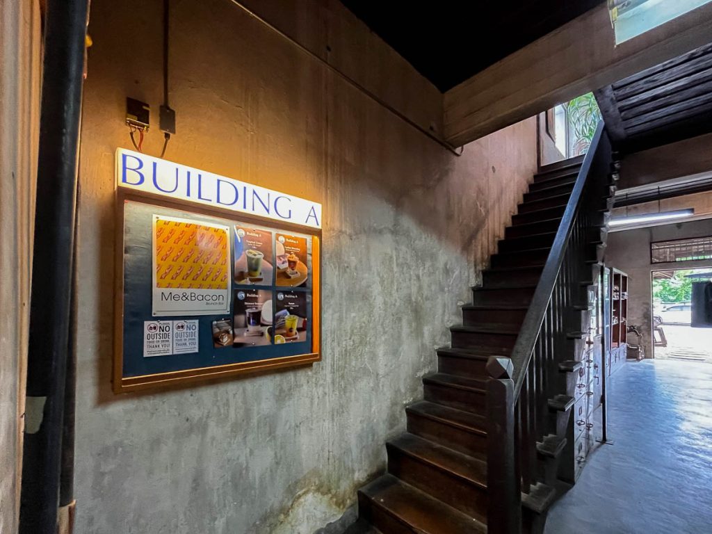 Climb the stairs at the back of the Anusarn Building to discover the hidden gems of Building A and Me&Bacon