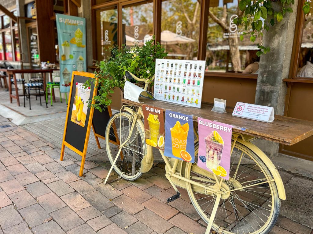 Roastniyom JJ-ECO, Chiang Mai, Thailand
