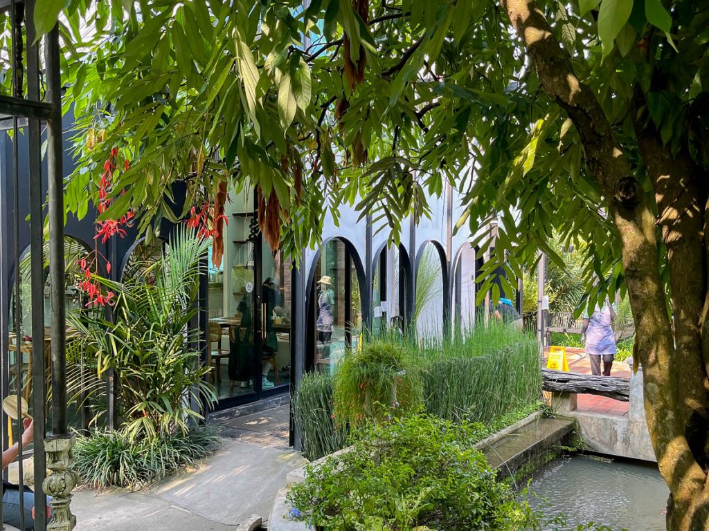 Around the Pond at Fleur Cafe &amp; Eatery, Chiang Mai, Thailand