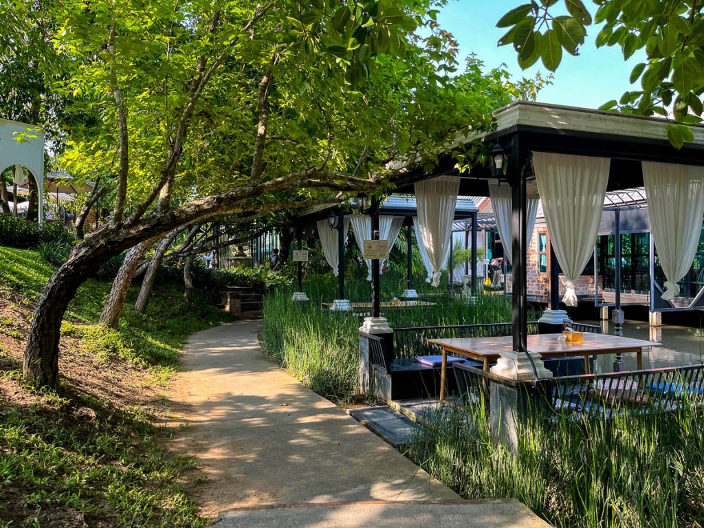 Around the Pond at Fleur Cafe &amp; Eatery, Chiang Mai, Thailand