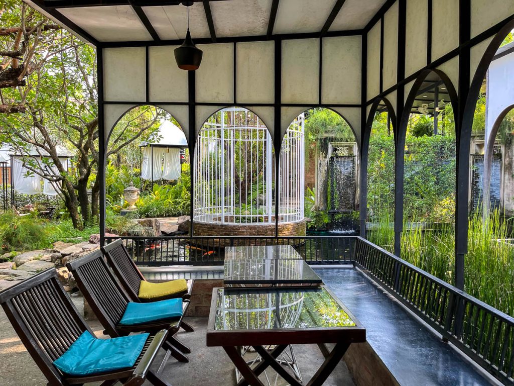 Outdoor Dining at Fleur Cafe &amp; Eatery, Chiang Mai, Thailand