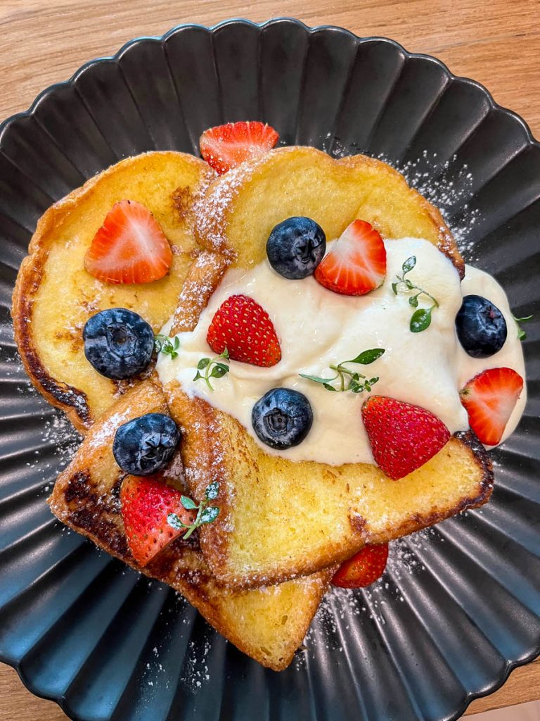 Anything but boring — a golden French toast best-seller that’s pure indulgence